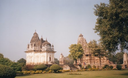19. Templele din Khajuraho.jpg