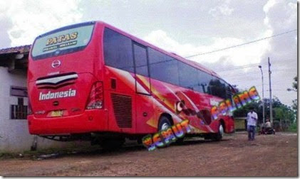 naik-bus-po-indonesia-dari-surabaya-ke-jepara-sesi-3-semut-offline