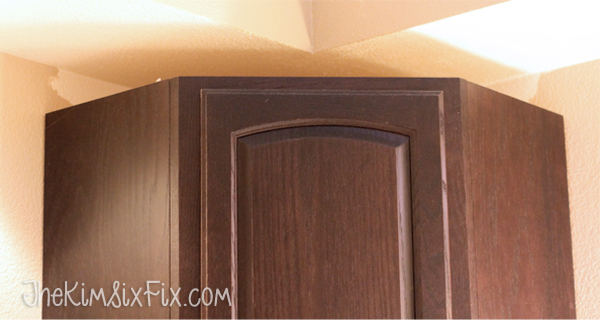 How To Miter Crown Molding At Any Angle, What Angle To Cut Crown Molding Corner Cabinet