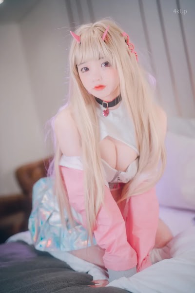 DJAWA Photo – Jeong Jenny (정제니) “Nikke Viper” (+S.Ver)