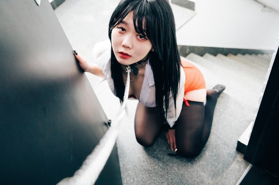 [Loozy] Zia (지아) – Office slave Part1
