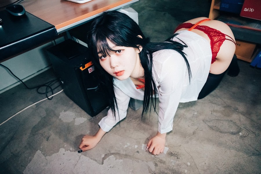 [Loozy] Zia (지아) – Office slave Part1