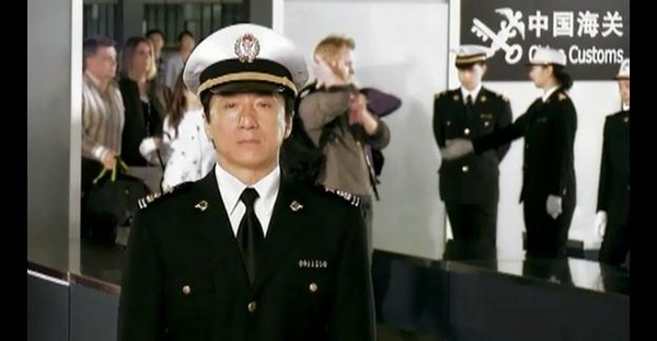 Jackie Chan dar exemplo de cidadania fazendo propaganda para o governo.