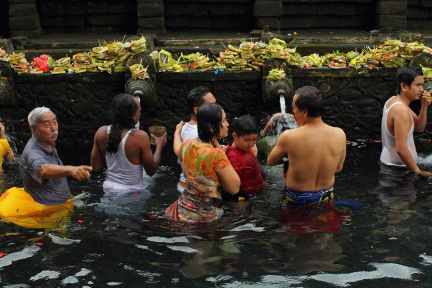 Holy spring at Pura Tirtha Empul, Bali