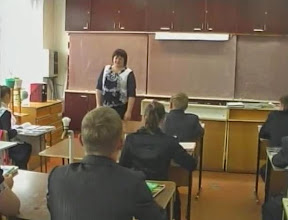 Она учит делать открытия