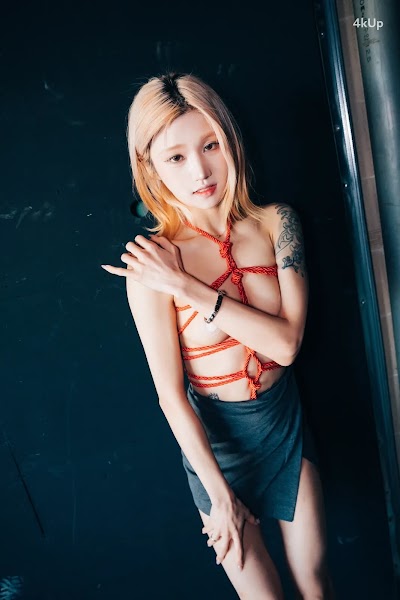 [Loozy] Taeri Enslave (+S.Ver)