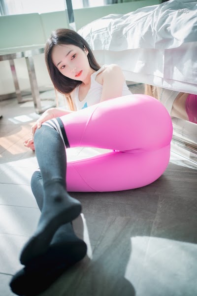 DJAWA Photo – Bambi (밤비) Loose and Tight Violet