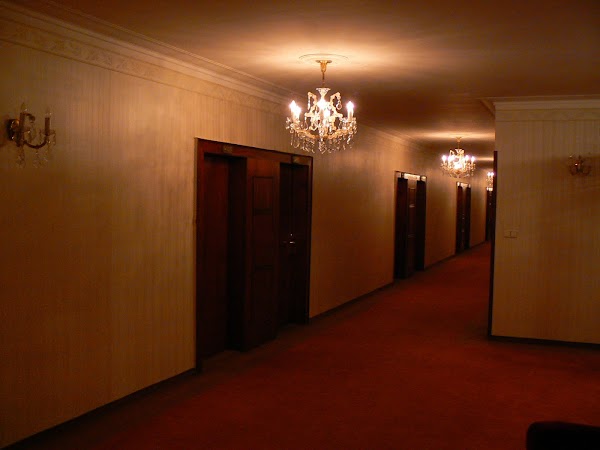 1. coridoare hotel Devin Bratislava.JPG