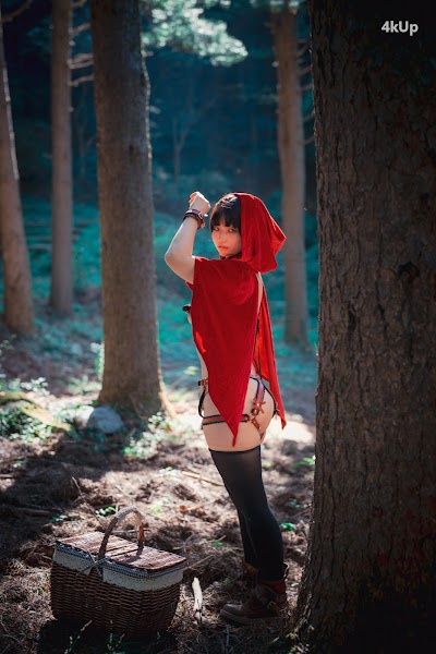 DJAWA Photo – Mimmi (밈미) Naughty Red Hiring Hood