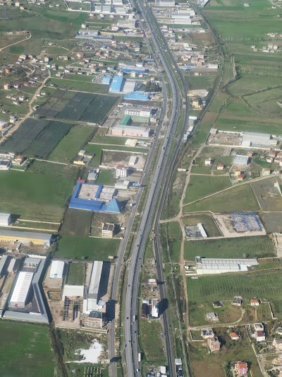 Imagini Albania: Autostrada Durres - Tirana