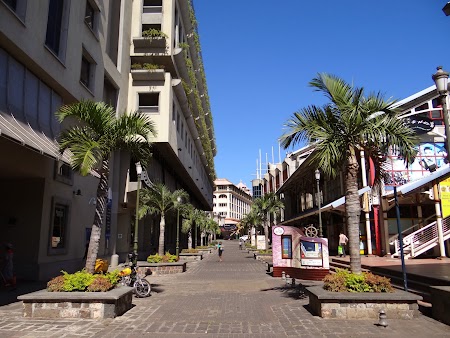 Caudan Waterfront, zona de mall-uri din Port Louis