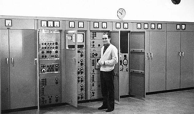 [Emissor-do-1-Programa-7-03-571.jpg]