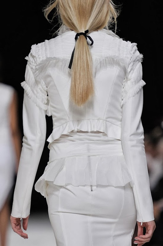 Nina Ricci Spring 2014 Details 1