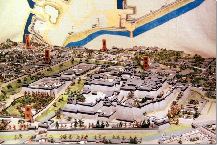 日本北九州-熊本城的天守閣內有展示的等比例熊本城的縮小實體模型。