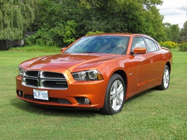 2011-Dodge-Charger-R.T-AWD