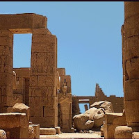43.- Templo de Ramses II en Tebas