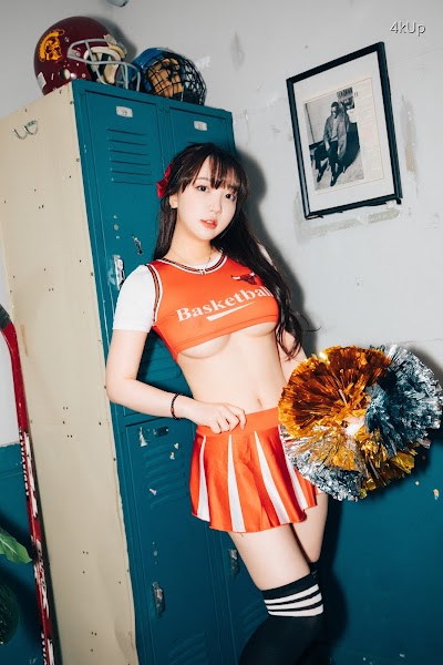 [Loozy] Son Ye-Eun (손예은) CHEER UP