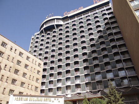 07. Hotel Enghelab Teheran.JPG