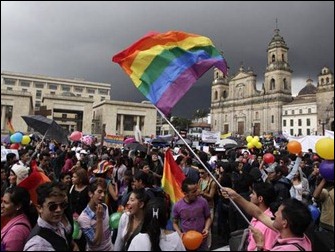 Colombia Ativistas protestam em frente ao Congresso