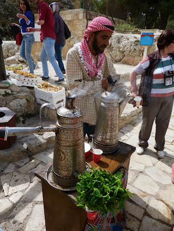Cetatea Ajloun: Vanzatorul de cafea