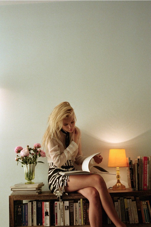 [vogue_uk_nov2010_2.jpg]