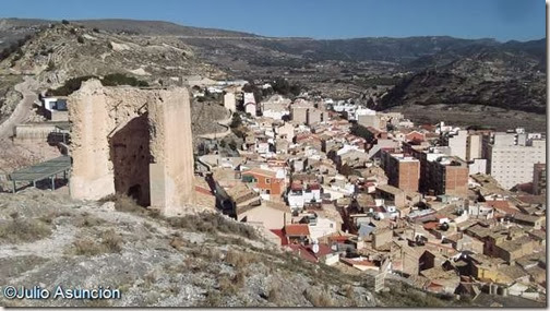 Castillo de Xixona - Vistas de la Torre Grossa y la ciudad