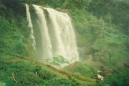[air-terjun3.jpg]