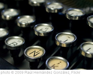 '20090823-Typewriter-10' photo (c) 2009, Raúl Hernández González - license: http://creativecommons.org/licenses/by/2.0/