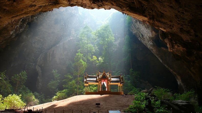 phraya-nakhon-cave-0