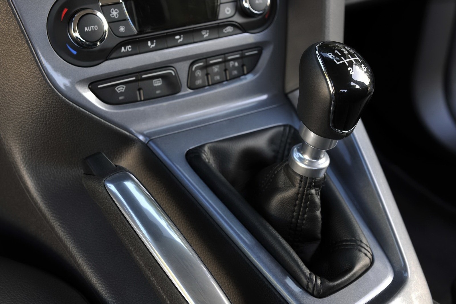 [Ford-Focus-14%255B2%255D.jpg]
