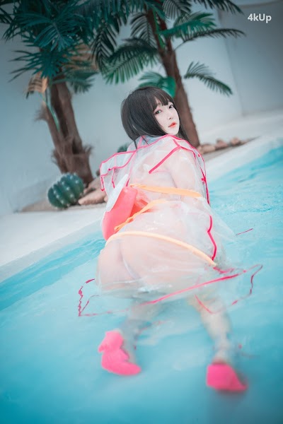 DJAWA Photo – Aram – Poolside Summer