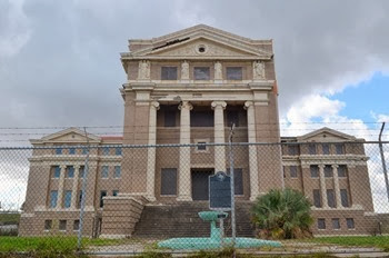 the Nueces coutrhouse was abandoned in 1977 built in 1914