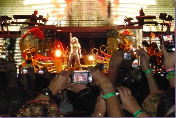 Britney-Spears-Femme-Fatale-Tour-São_Paulo