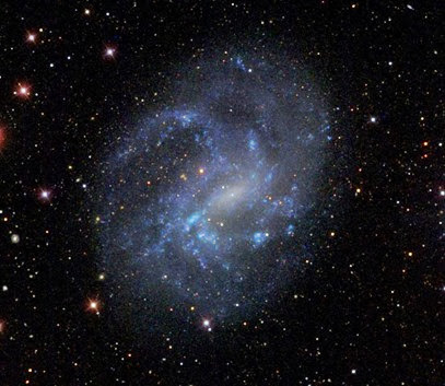 galáxia anã NGC 4395