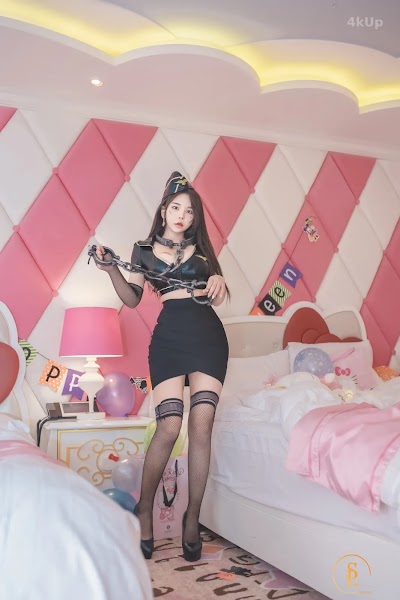 SAINT Photolife – Zzyuri (쮸리) Vol.16 Pink Halloween