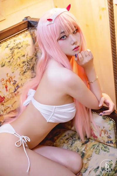 SAINT Photolife – Yuna (유나) No.10 Zero Two