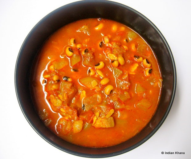 [Bottlegourd-and-Lobia-Curry-Recipe11.jpg]