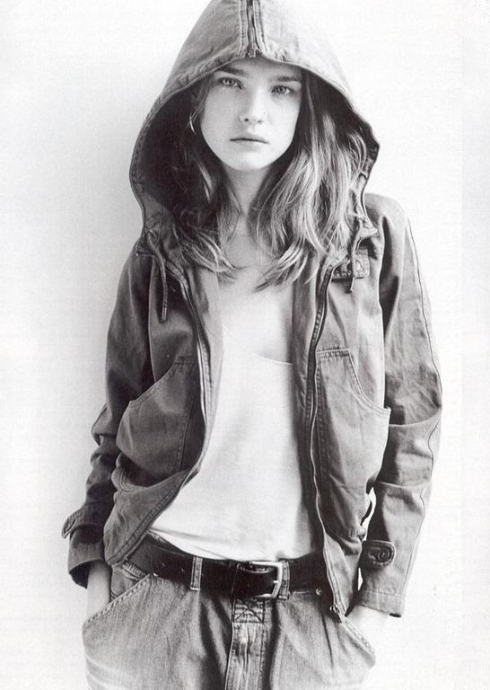 [vogue-paris-april2003-4%255B4%255D.jpg]