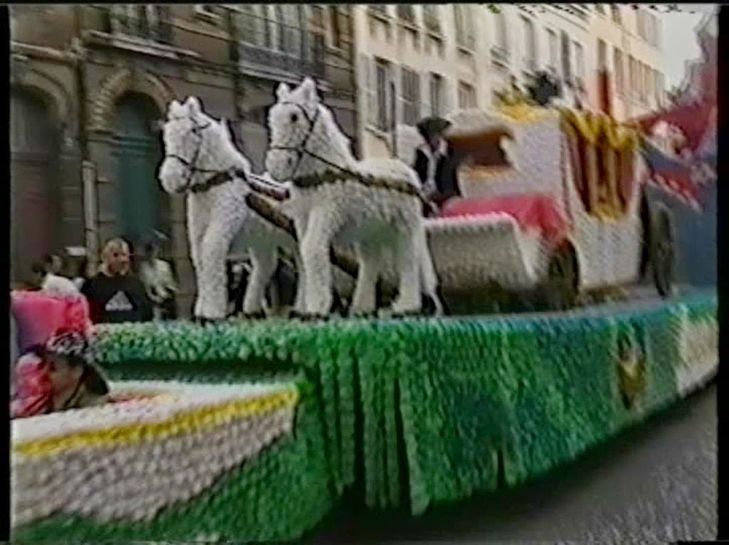 [2001.08.19-0311.jpg]