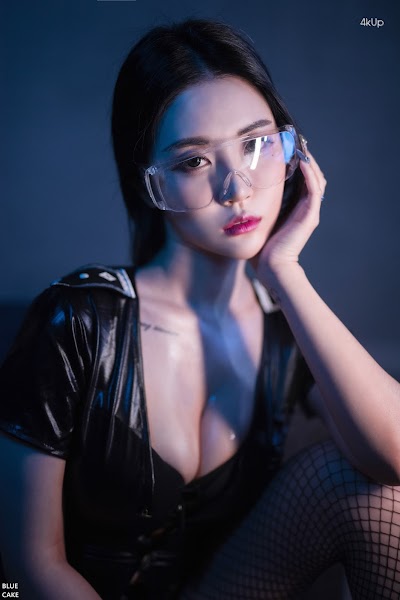 [BLUECAKE] Bomi (보미) – Siren