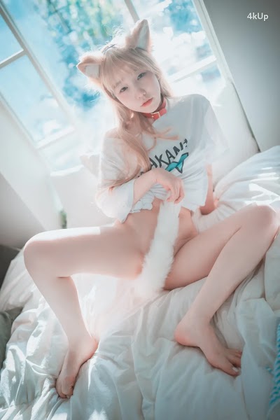 DJAWA Photo – Yeri “My Cat is a Kawaii Girl