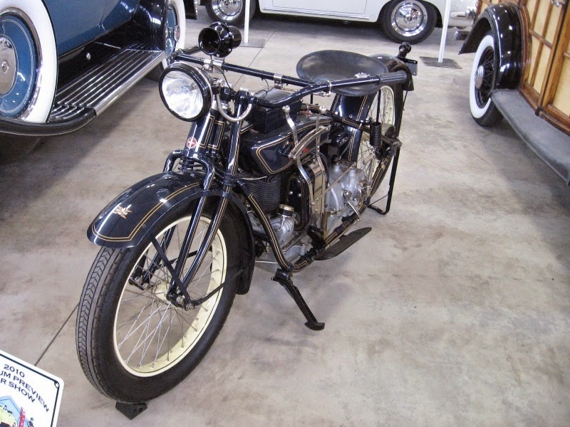 [IMG_4786-1927-Henderson-Motorcycle-a.jpg]