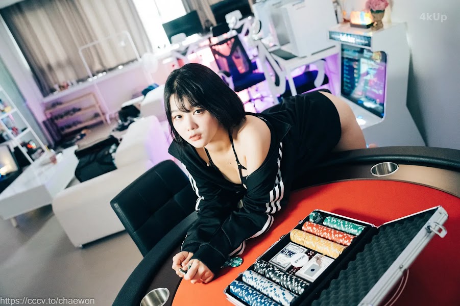 [Loozy] Zia (지아) PC Room With SP (Part A)