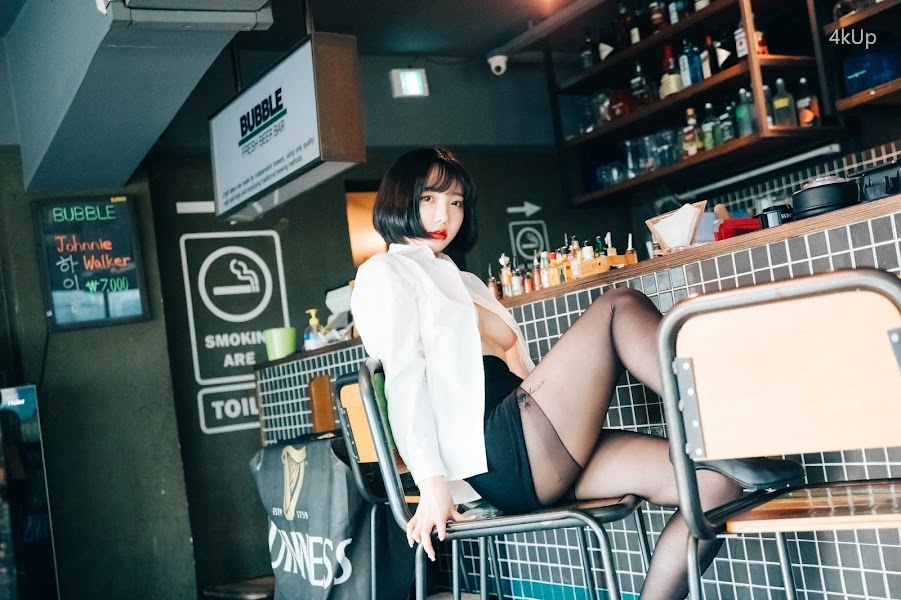 [Loozy] Son Ye-Eun (손예은) Tainted Love Bar
