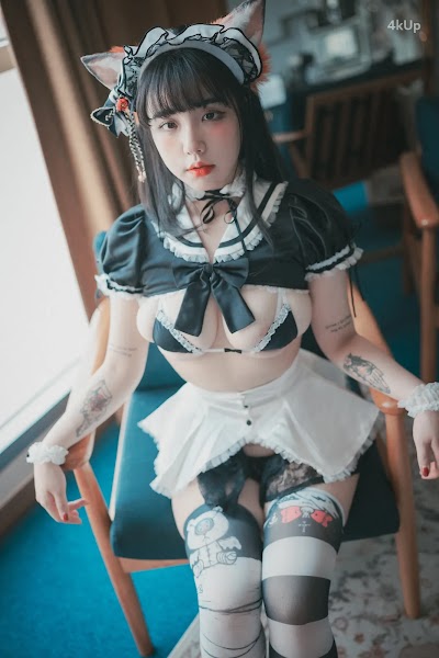 DJAWA Photo – Echi (이치) “Maid Mansion Nº3” (+S.Ver)