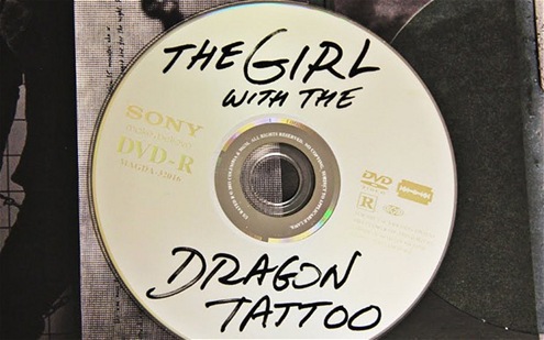 deinac_Girl-with-Dragon