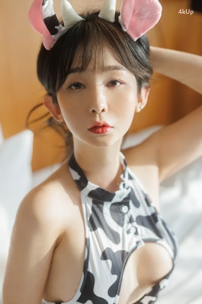 [SWEETBOX] Yeoni Milkcow Girl