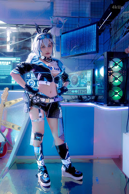 Coser@Joyce Lin Silver Wolf