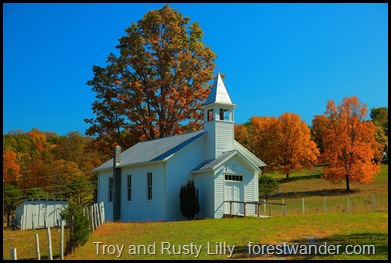 autumn-pretty-country-church