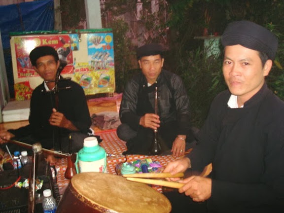 XuyenMocDieuTangNhaAnhViet_06.JPG